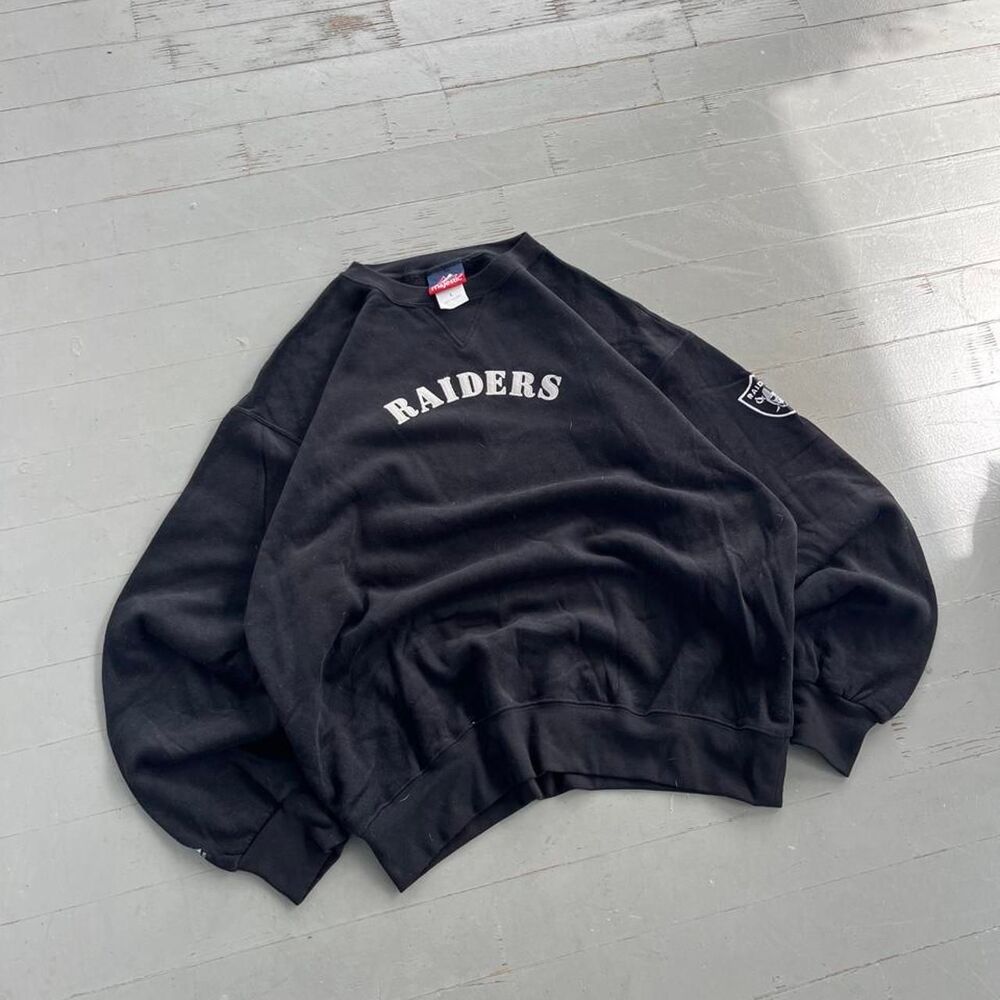 Vintage Majestic Oakland/Las Vegas Raiders Football Crewneck Sweatshirt
